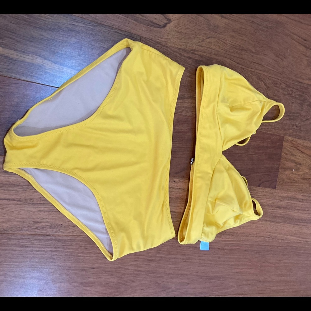 High waisted bikini
